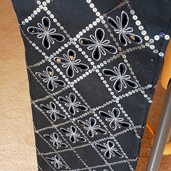 Women's pants- vintage Cache- sz 0..New pair,ribbon/bow design w sequins.. - Picture 5 of 15